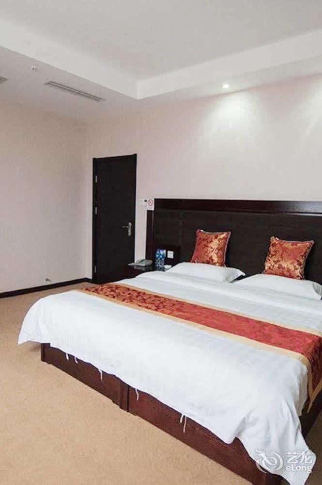 Splendid Oriental Business Hotel Tianjin Exterior photo
